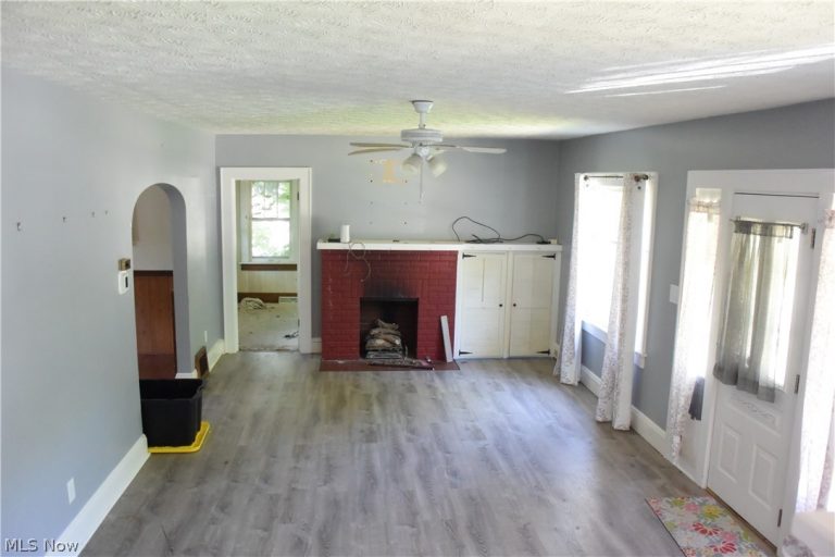 1020 Falls Avenue, Cuyahoga Falls, OH - Photo 6