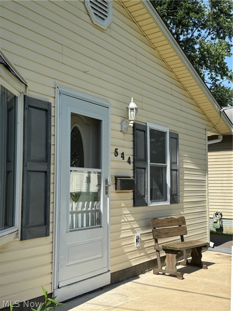 544 Purdue Avenue, Elyria, OH - Photo 2
