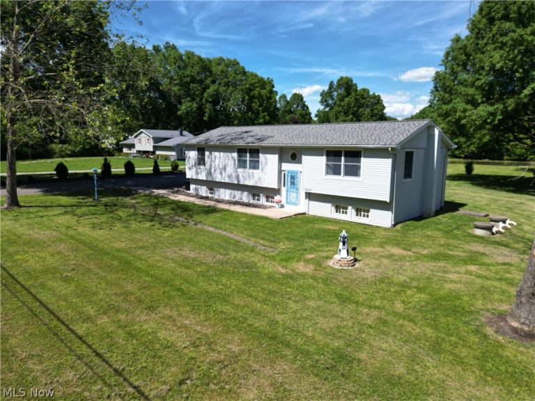 10685 Scotts Corner Road, Diamond, OH, 44412
