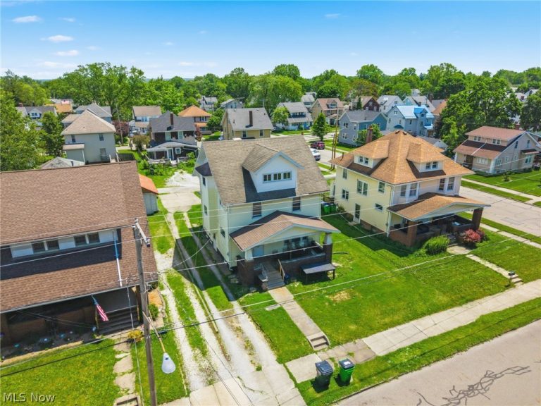 2138 Watson Avenue, Alliance, OH - Photo 6