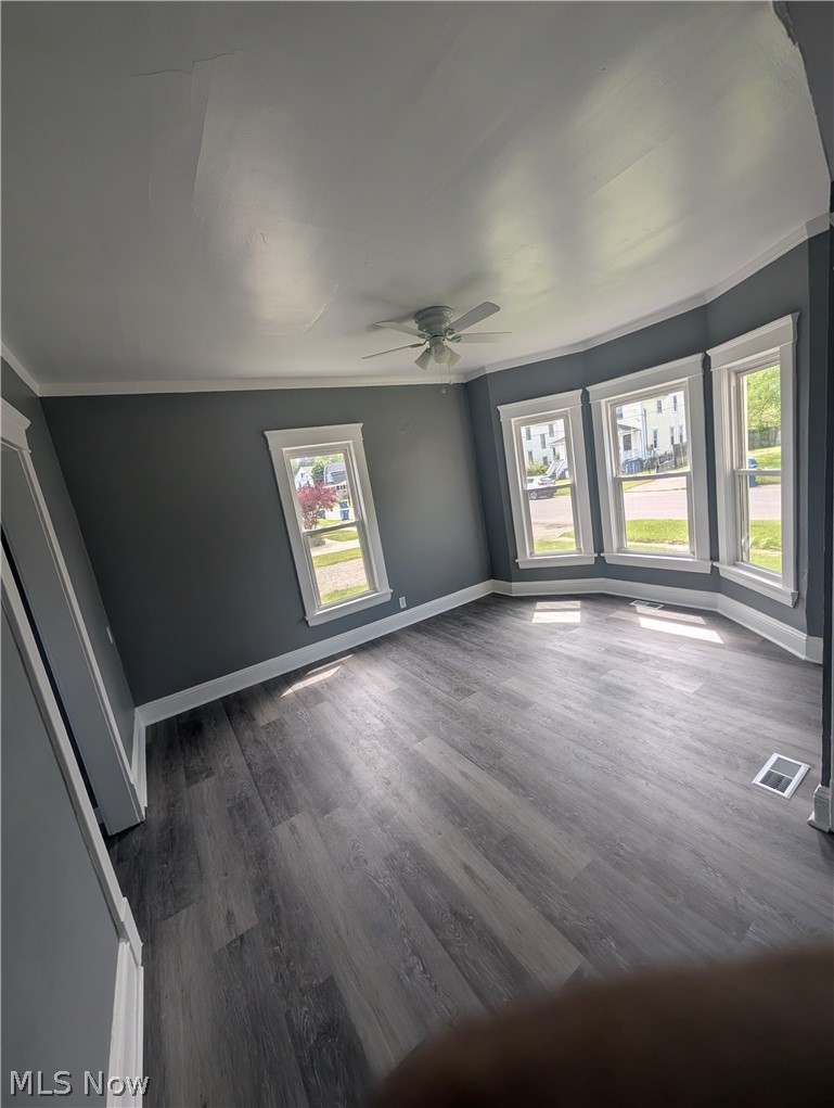 969 Washington Avenue, Lorain, OH - Photo 8