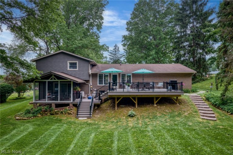 4781 Laburnum Drive, Green, OH - Photo 2