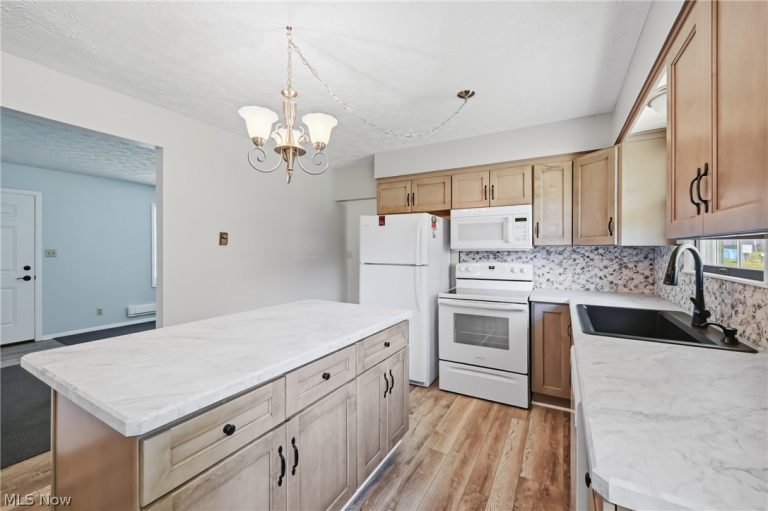 1795 Allen Drive, Salem, OH - Photo 5