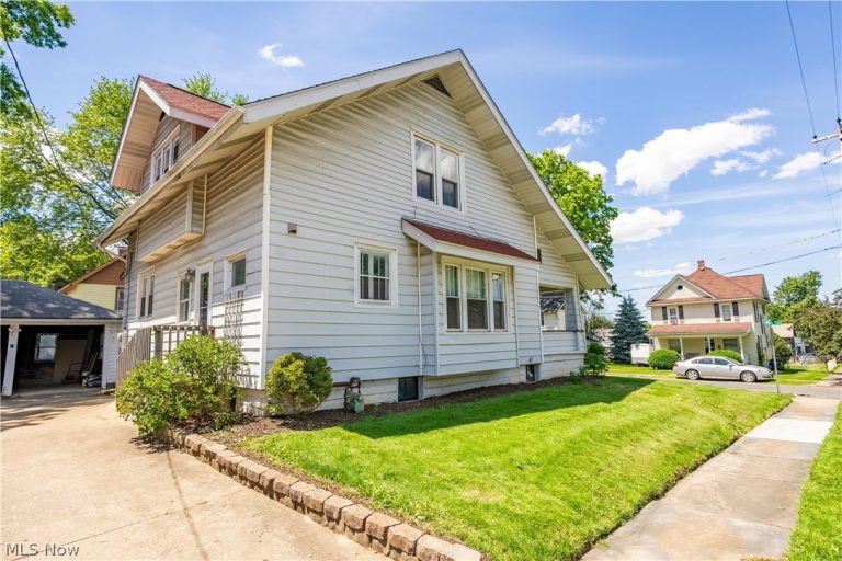 302 Park Street, Orrville, OH - Photo 4