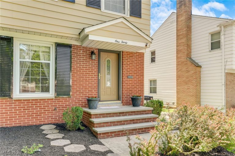 130 Grand Boulevard, Bedford, OH - Photo 3