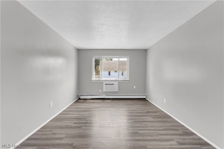 1415 Wyandotte Avenue #303, Lakewood, OH - Photo 6