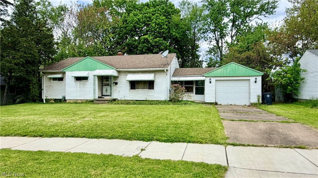 1101 Fess Avenue, Akron, OH