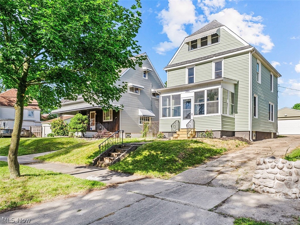 1421 Elder Avenue, Akron, OH