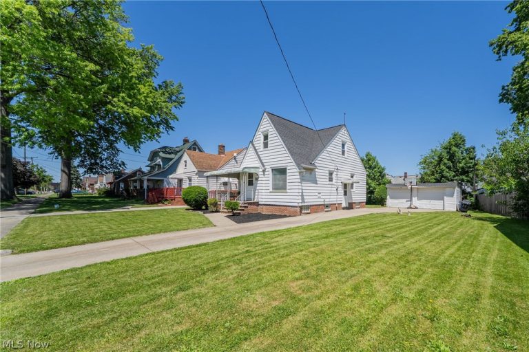 4408 Archmere Avenue, Cleveland, OH - Photo 3