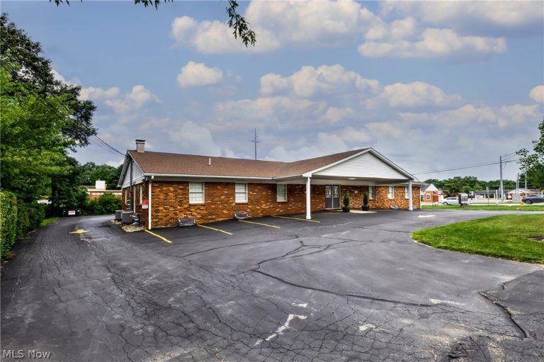 400 Main Street #L8, Canfield, OH - Photo 3