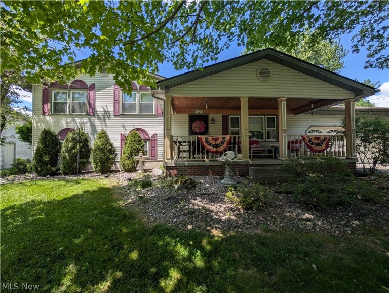 466 Wendemere Drive, Hubbard, OH, 44425