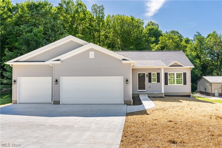 10694 Welton Road, Bolivar, OH - Photo 2
