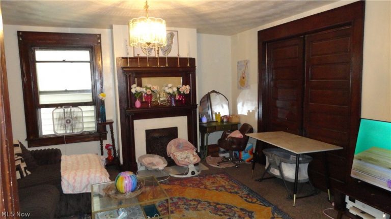 406 Grant Street, Newell, WV - Photo 4