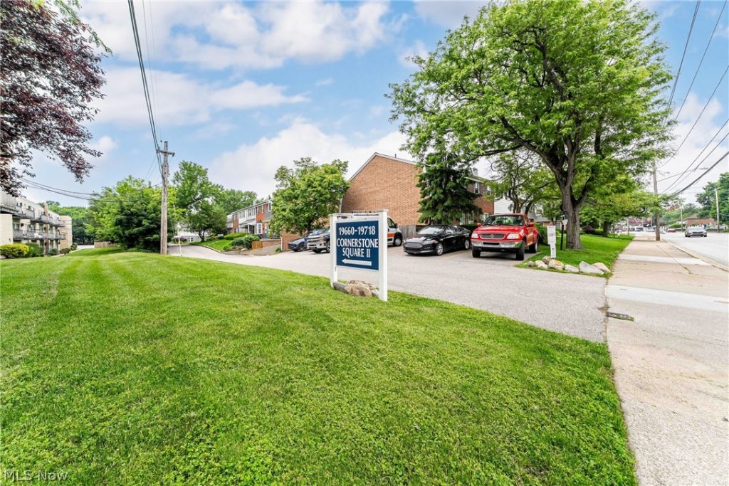 19662 Lorain Road, Fairview Park, OH