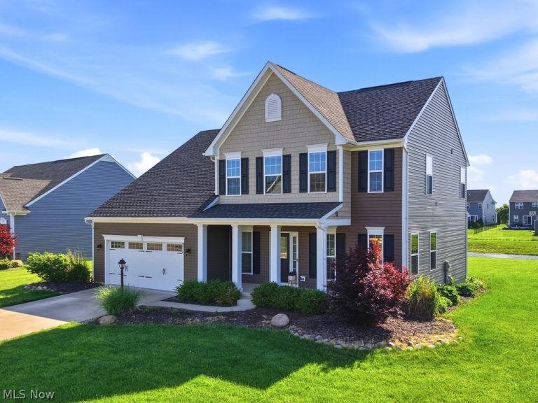 9314 Winfield Lane, North Ridgeville, OH - Photo 2