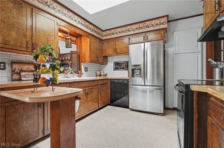5035 New Road, Youngstown, OH - Photo 8