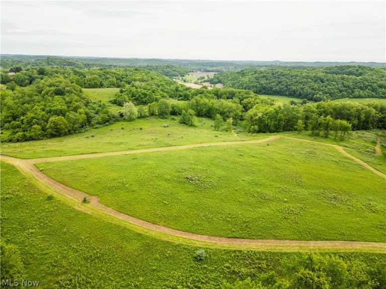 Edie Hill Road, Uhrichsville, OH - Photo 4
