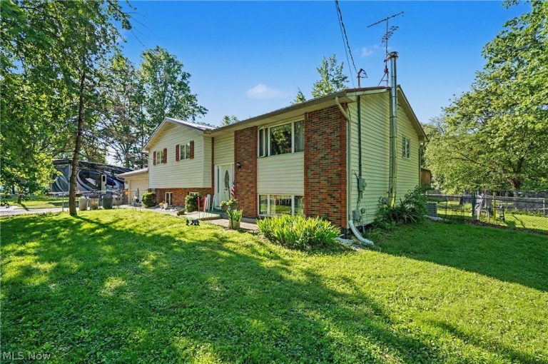 4250 Herr Fieldhouse Road, Southington, OH - Photo 3