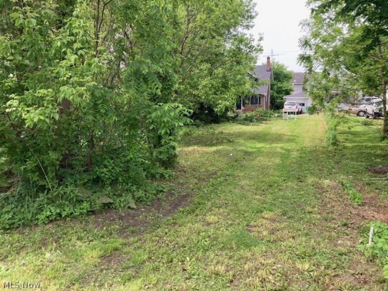 316 Snyder Place, Massillon, OH - Photo 2