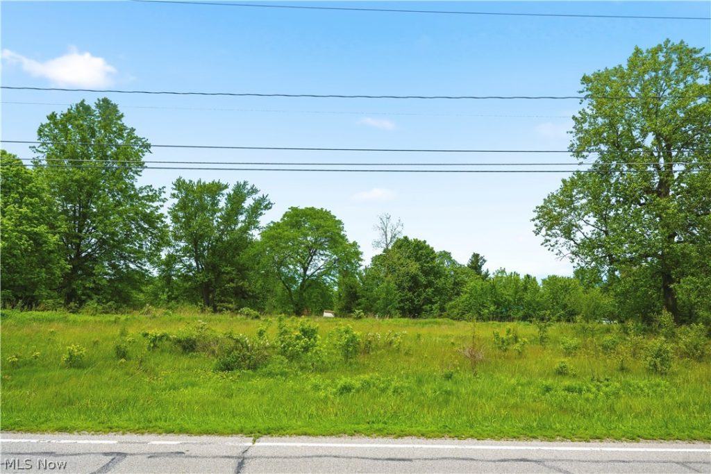3133 Greenwich Road, Wadsworth, OH