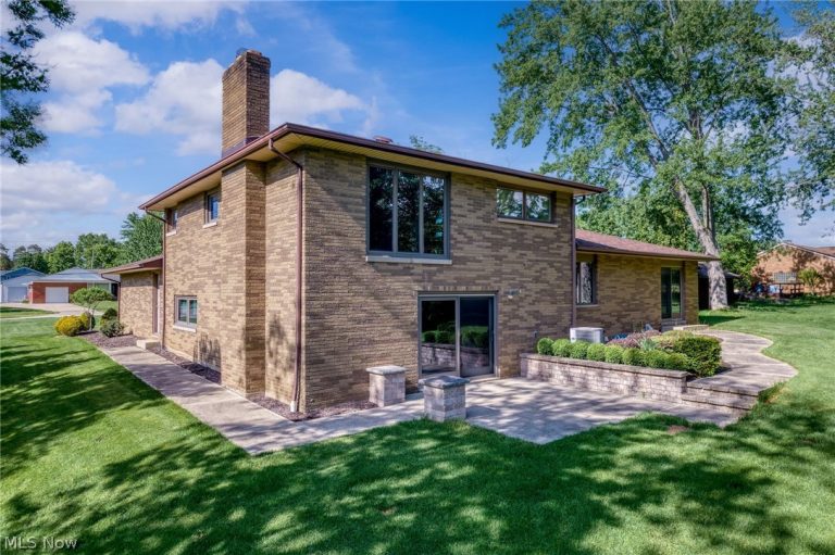 16385 Glendale Avenue, Strongsville, OH - Photo 4