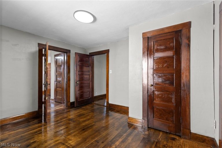 1923 Guernsey Street, Bellaire, OH - Photo 5