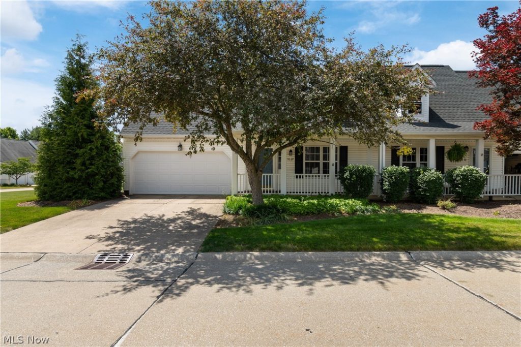 50 High Point Drive, Medina, OH