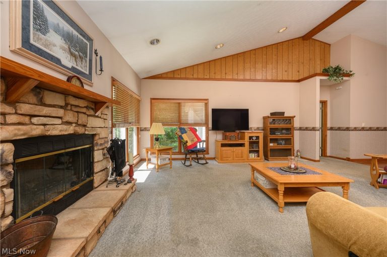 8745 Broadview Road, Broadview Heights, OH - Photo 5