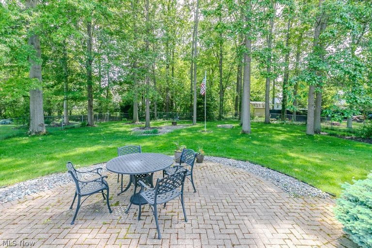 1196 Dartmouth Drive, Painesville Twp, OH - Photo 4