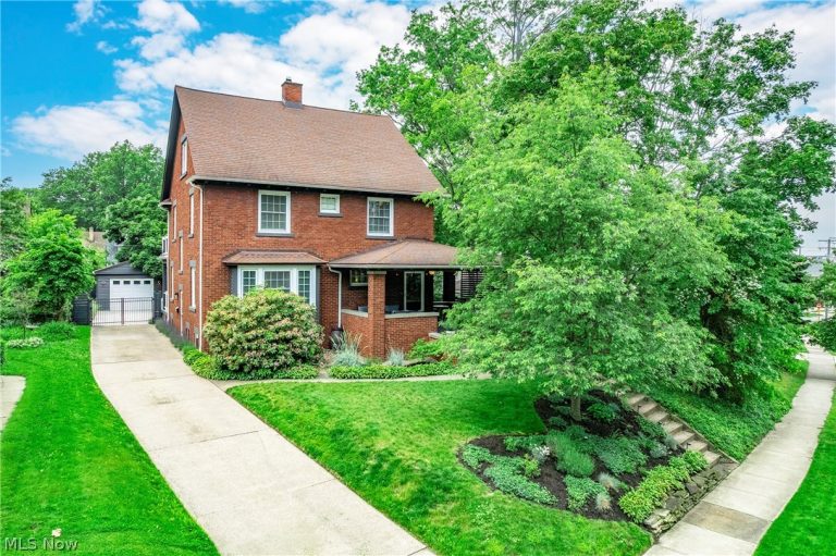 1450 Waterbury Road, Lakewood, OH, 44107