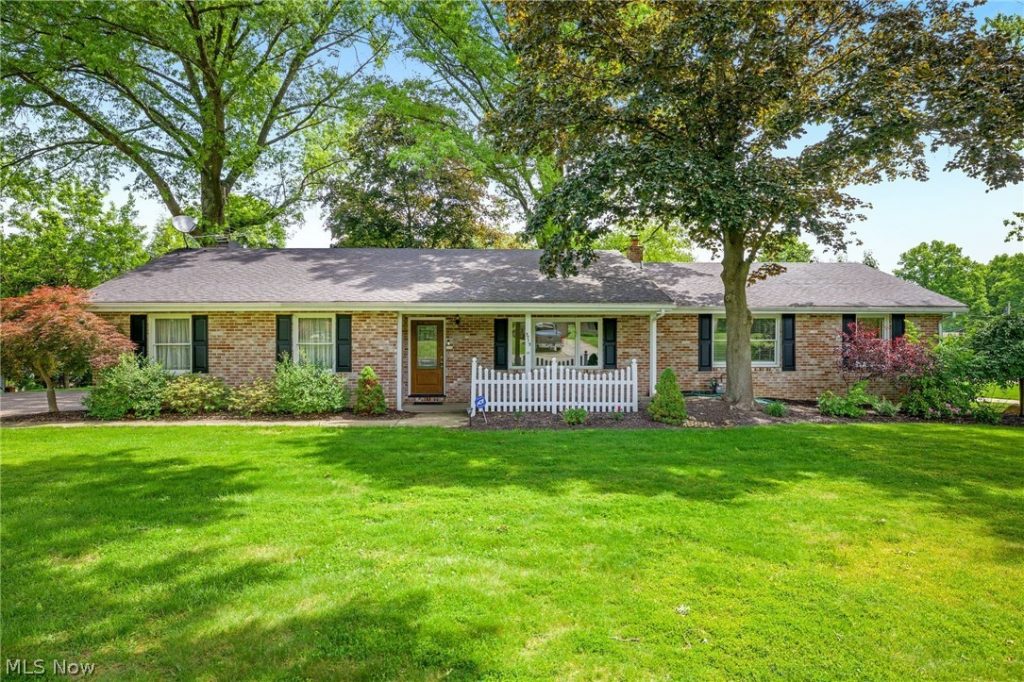 5715 Comanche Street, North Canton, OH