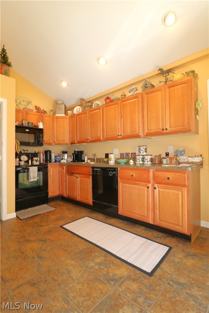 62 Huron Street, Milan, OH - Photo 4