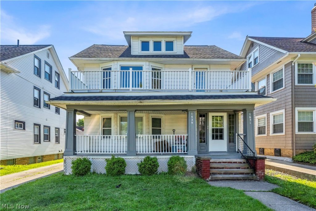 1631 Waterbury Road, Lakewood, OH