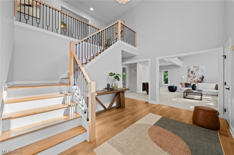 2483 Ginger Wren Road, Pepper Pike, OH - Photo 3