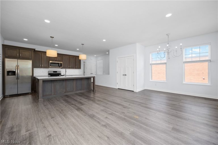 2059 34th Place, Cleveland, OH - Photo 8
