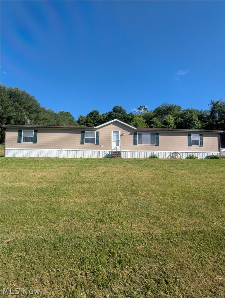 17960 Raven Road, Salesville, OH - Photo 2