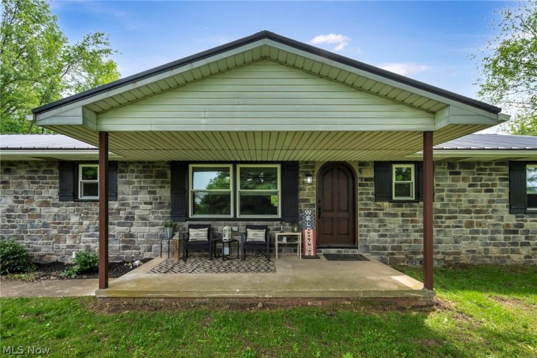 12100 Hoover Avenue, Uniontown, OH - Photo 3