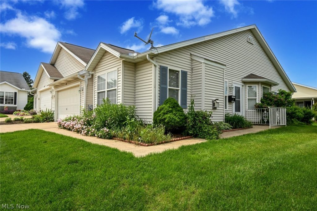 3117 Dorchester Court, Akron, OH