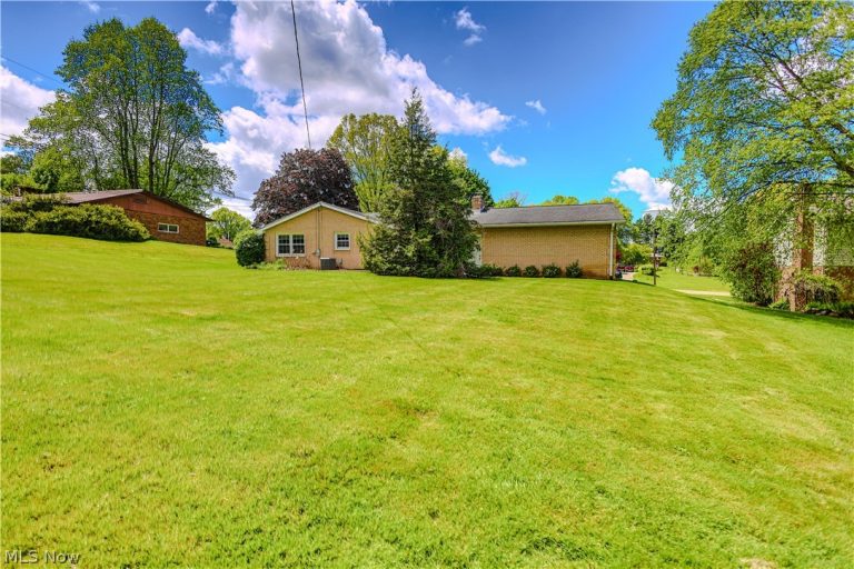 1740 Washington Boulevard, Louisville, OH - Photo 4