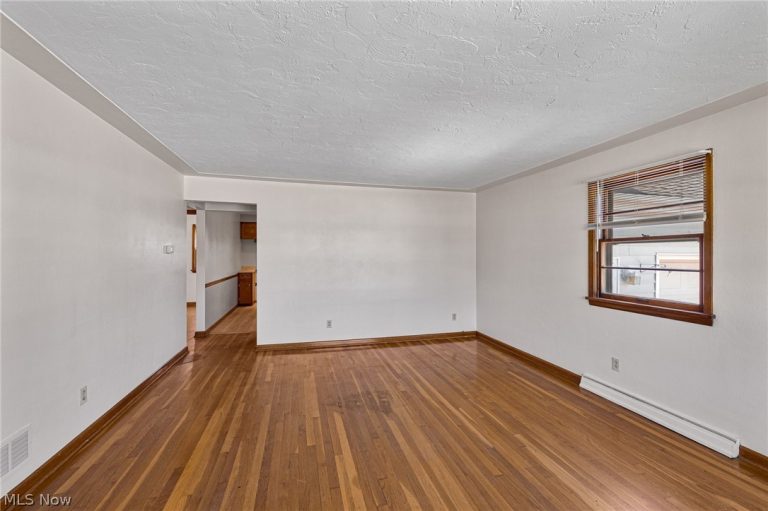 3264 Estelle Avenue, Lorain, OH - Photo 8