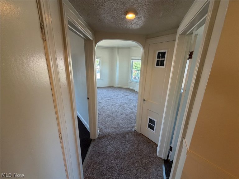 15300 Waterloo Road #1, Cleveland, OH - Photo 8