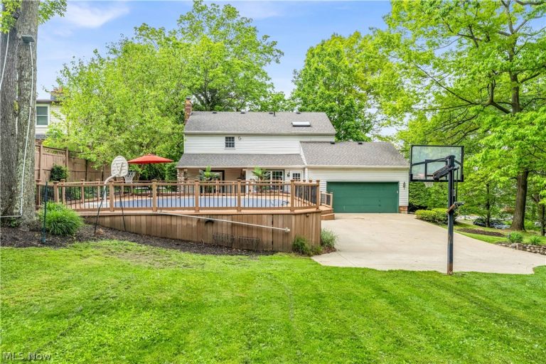 4320 Sprague Road, Broadview Heights, OH - Photo 2