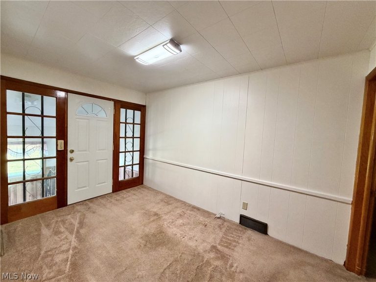 860 Adelaide Avenue, Warren, OH - Photo 8