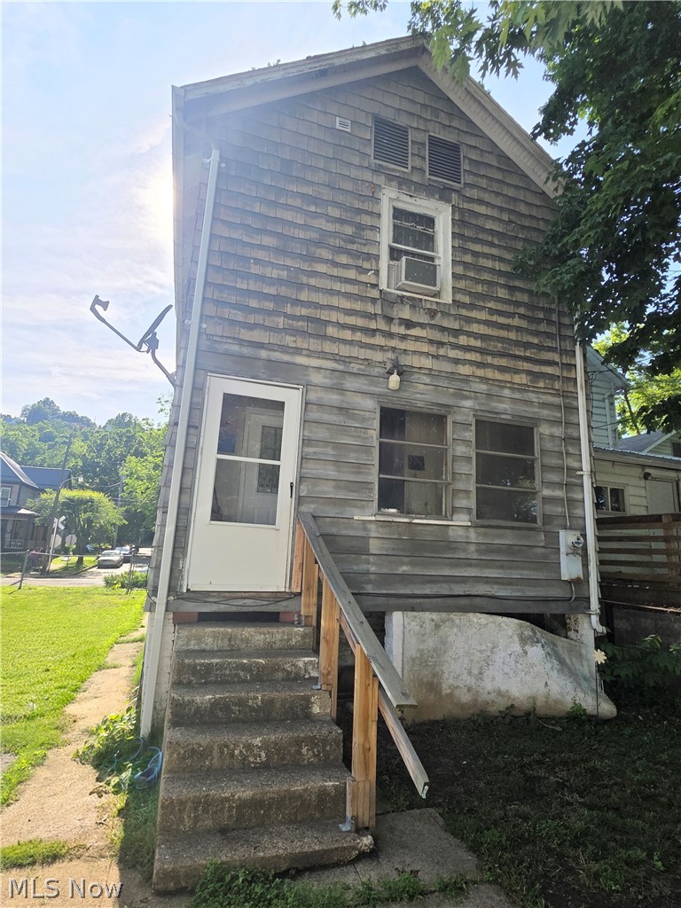 314 Harmar Street, Marietta, OH - Photo 8