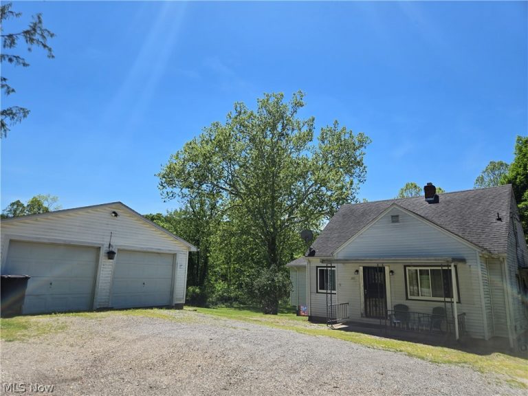 201 Ridgewood Drive, Amsterdam, OH, 43903