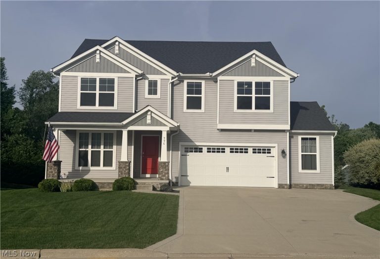 996 Ashley Taylor Court, Wadsworth, OH, 44281