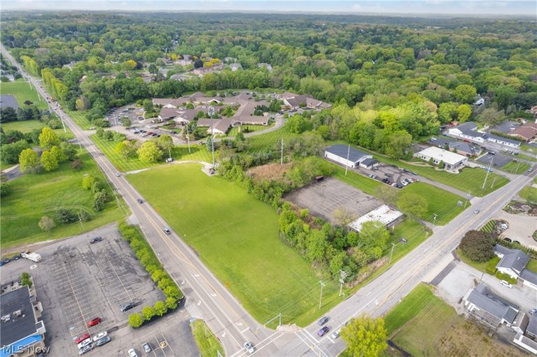 2937 Woodlawn Avenue, Canton, OH - Photo 8