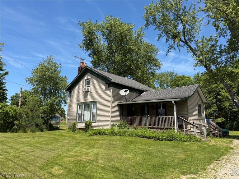 12479 Old State, Huntsburg, OH - Photo 2