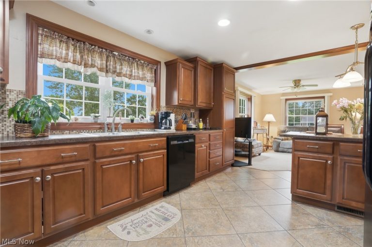 359 Walnut Street, Leetonia, OH - Photo 5