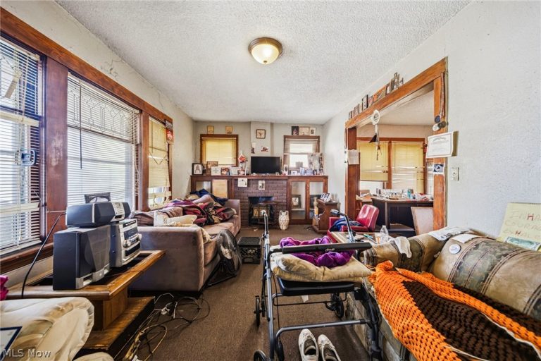 3123 94th Street, Cleveland, OH - Photo 4